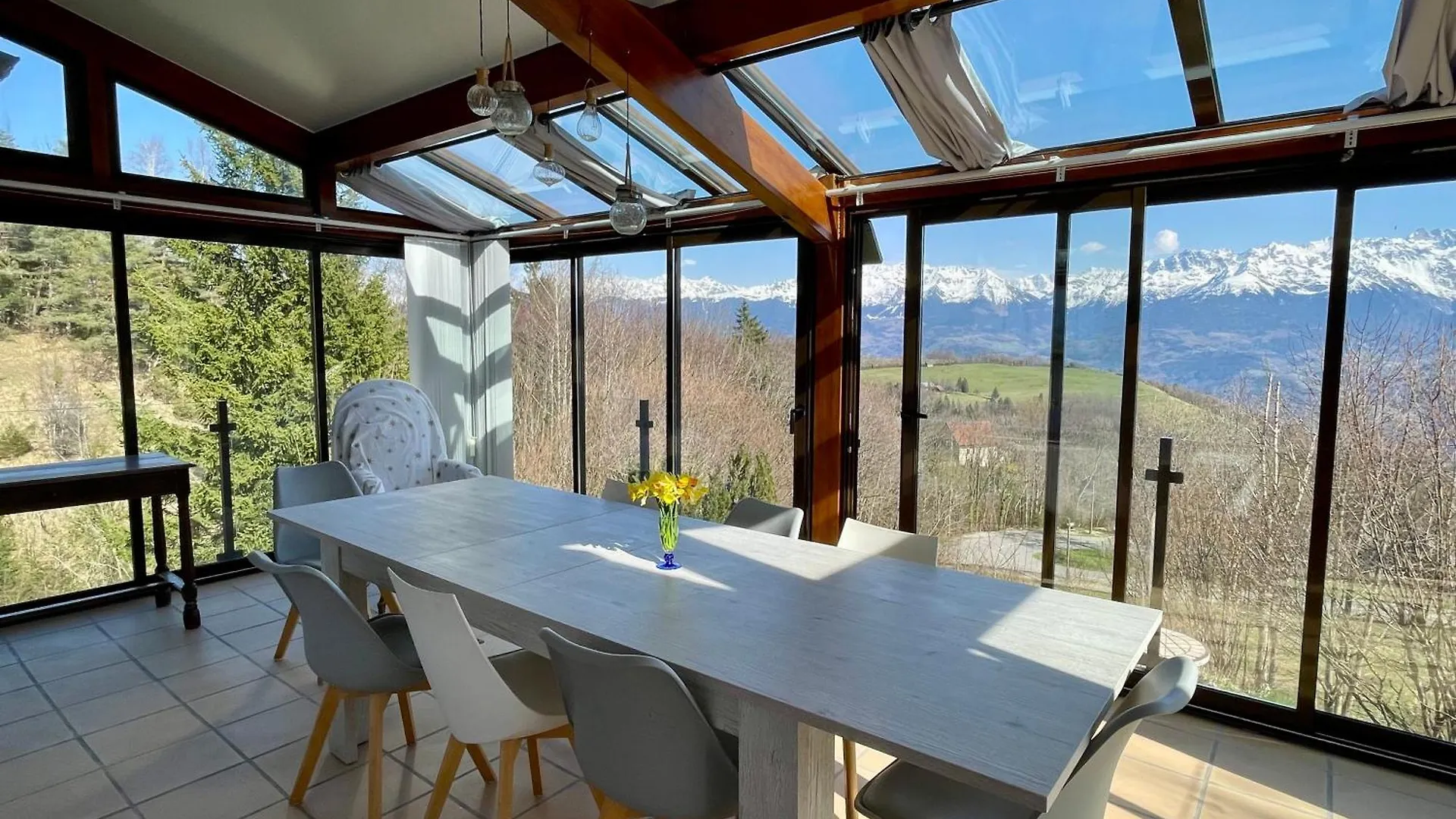 Holiday home Maison D'Exception Avec Etang Prive En Chartreuse Saint-Pancrasse